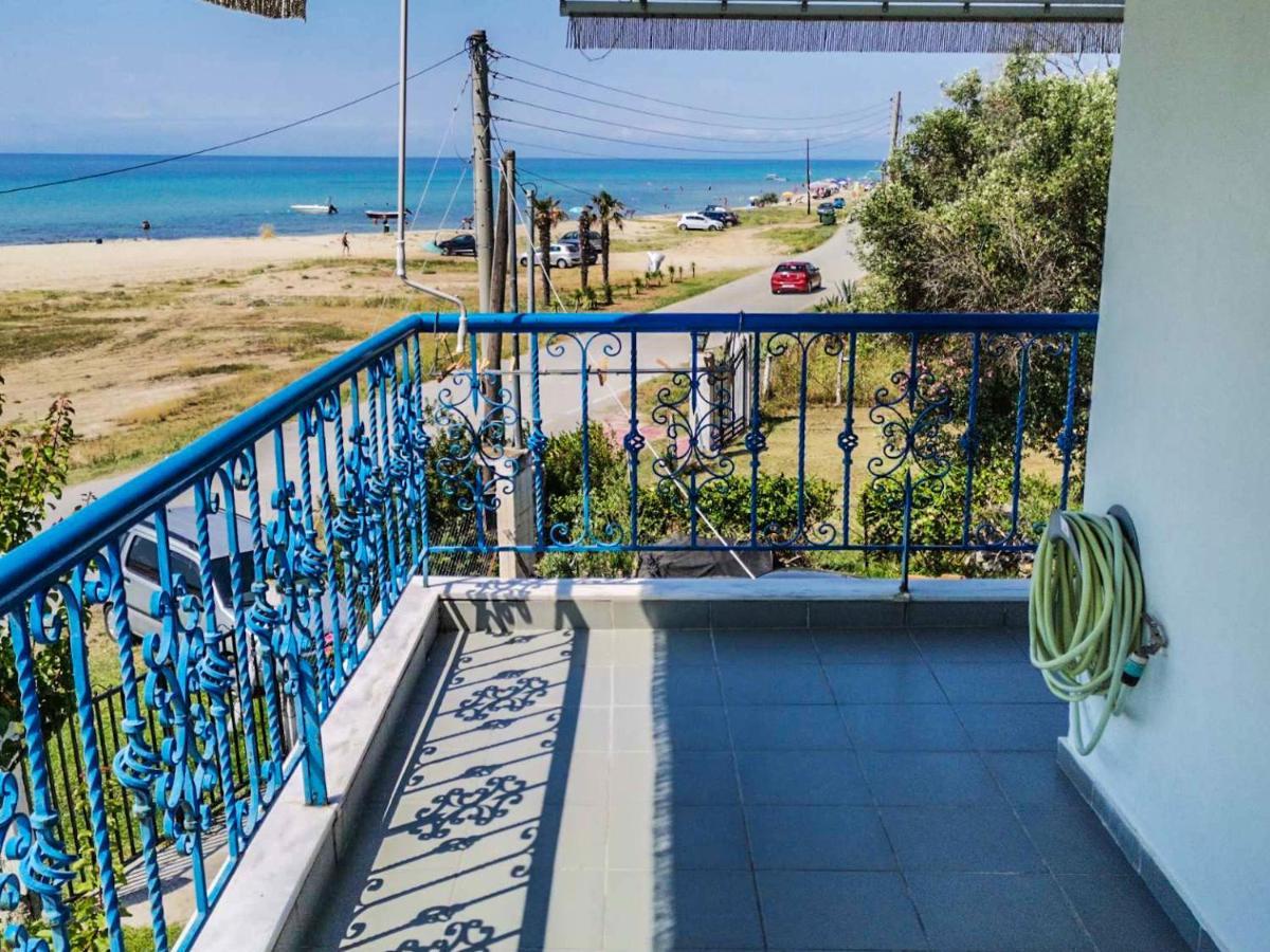 Galinis' Sea Front Studios Nea Kallikrateia Esterno foto