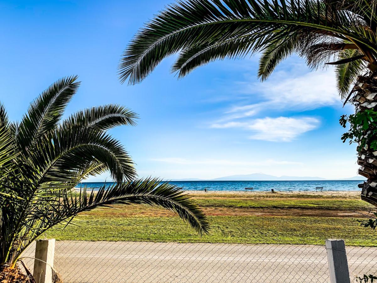Galinis' Sea Front Studios Nea Kallikrateia Esterno foto